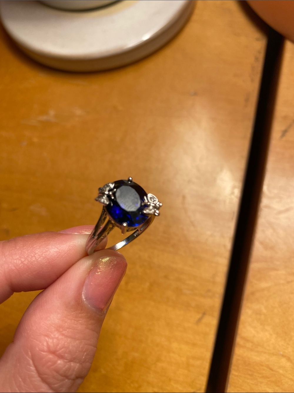 Elegant 10k White Gold Statement Ring Oval Sapphire Solitaire Butterfly Accents - Picture 4 of 6